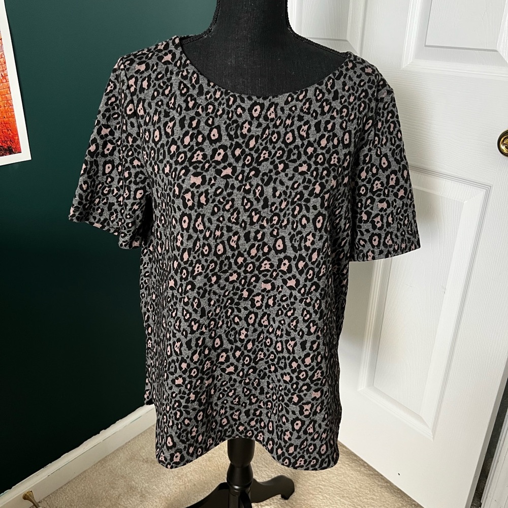 EUC Loft Animal Print Top SZ L